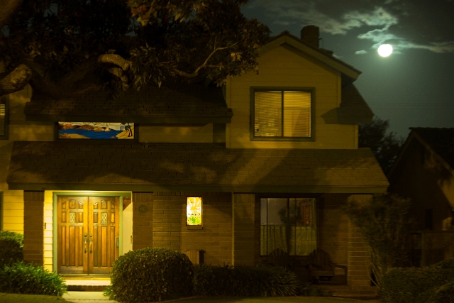 2014 August .jpg - Monster Moon over My House